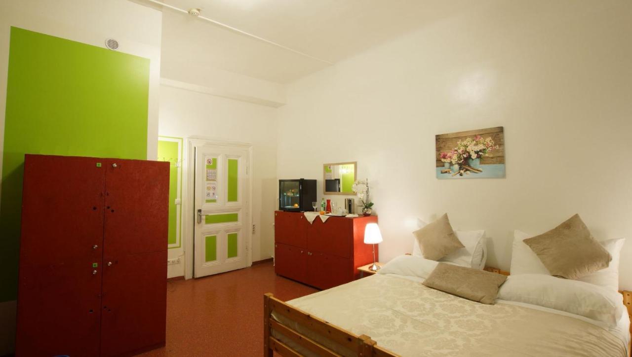 Westend City Hostel Vienna Luaran gambar