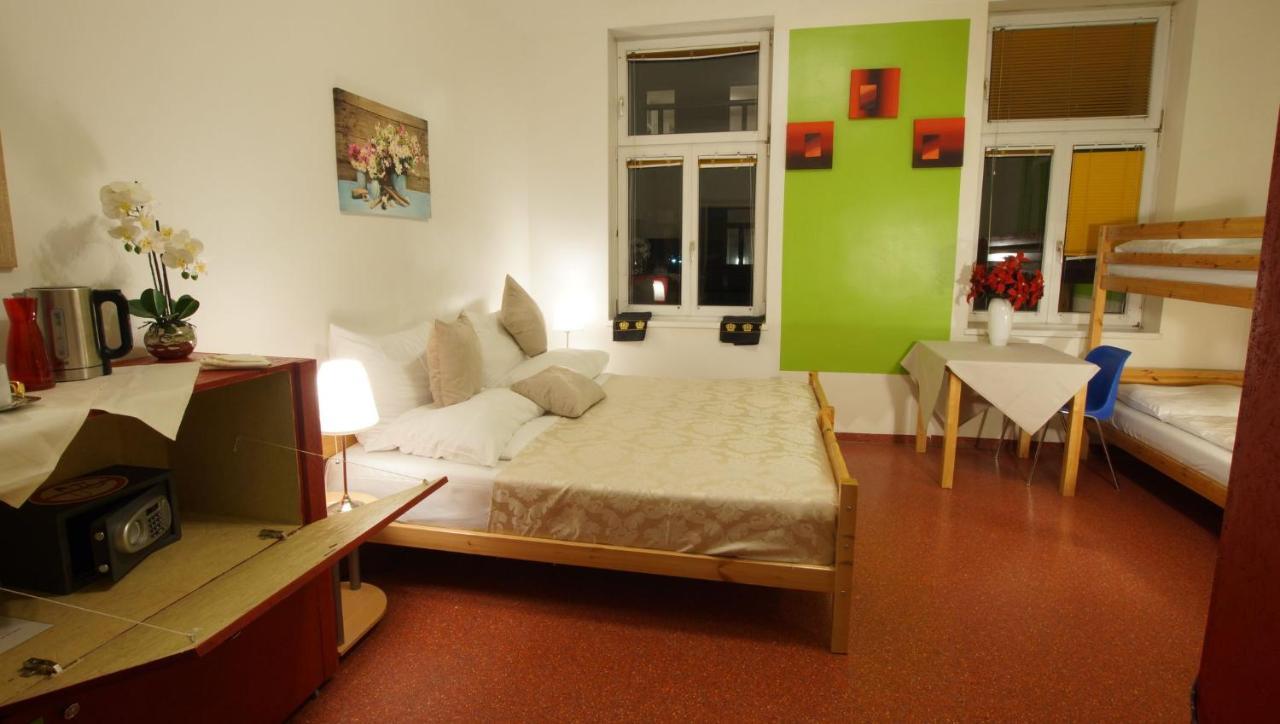 Westend City Hostel Vienna Luaran gambar